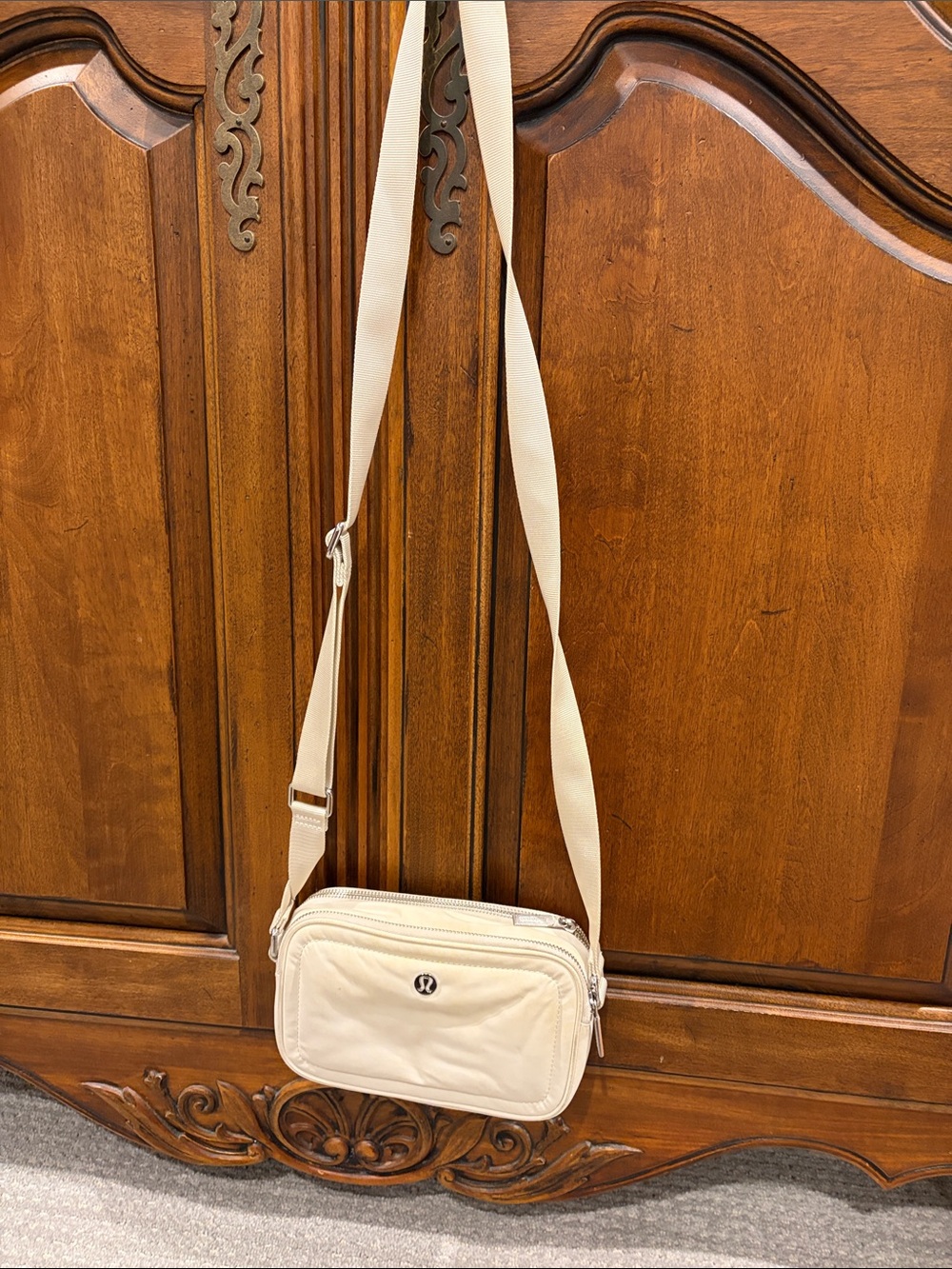 lululemon athletica Beige Crossbody Shoulder Bag